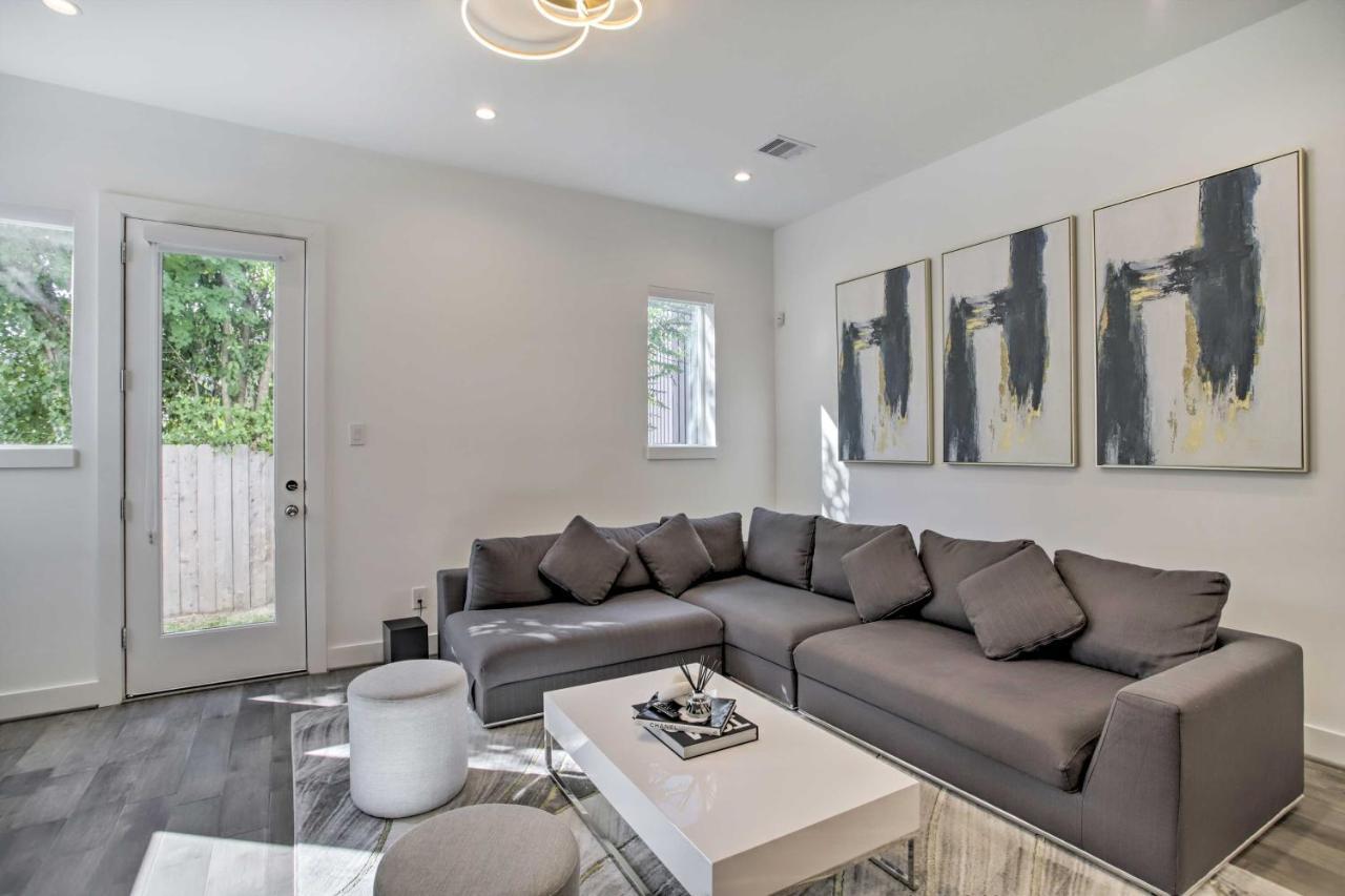Newly-Built Luxury Galleria Area Townhome! Houston Eksteriør billede