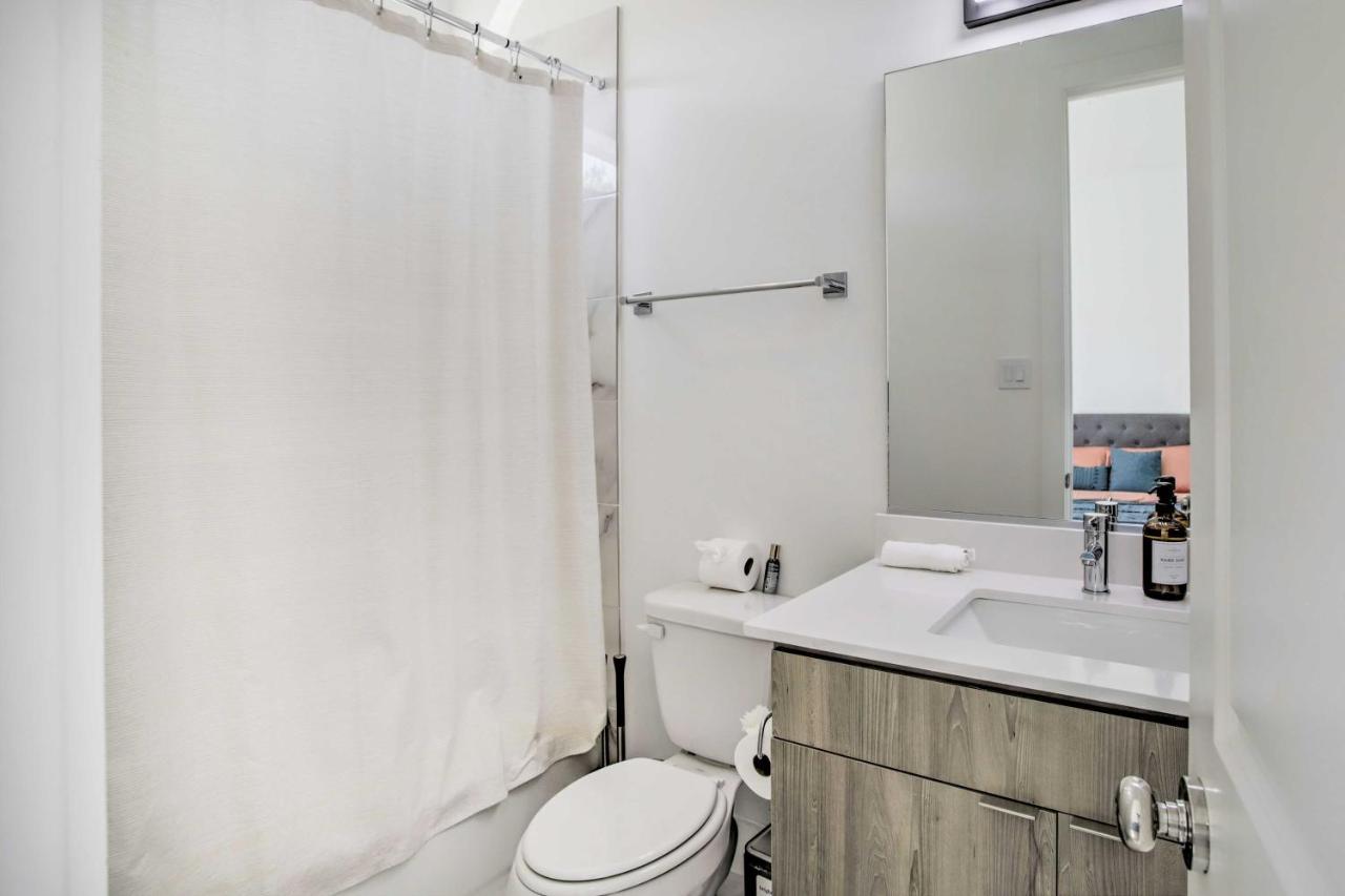 Newly-Built Luxury Galleria Area Townhome! Houston Eksteriør billede