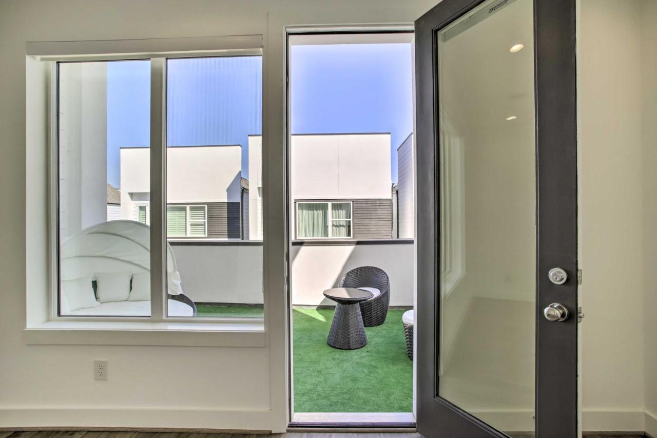 Newly-Built Luxury Galleria Area Townhome! Houston Eksteriør billede