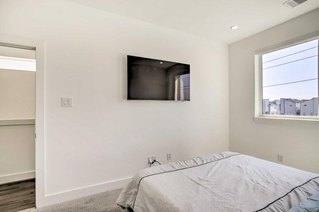 Newly-Built Luxury Galleria Area Townhome! Houston Eksteriør billede