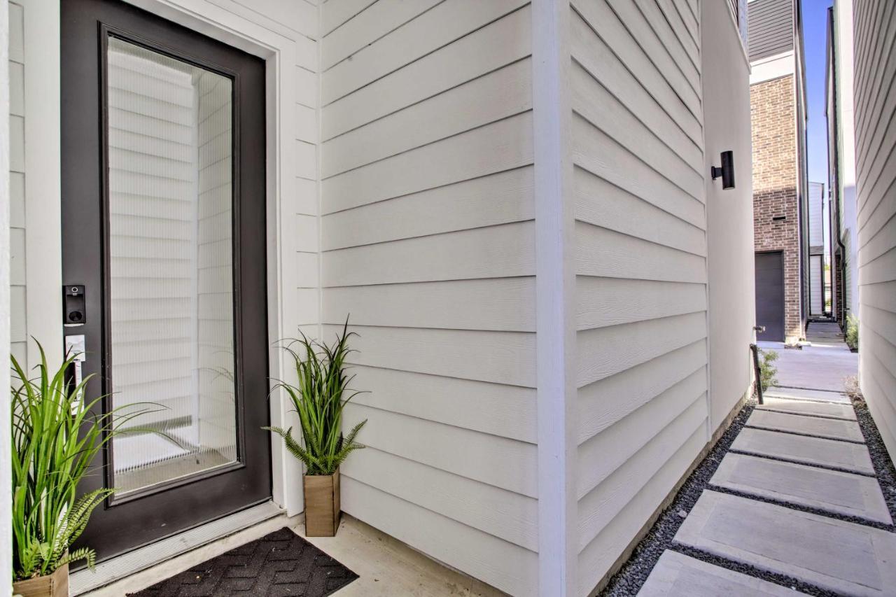 Newly-Built Luxury Galleria Area Townhome! Houston Eksteriør billede